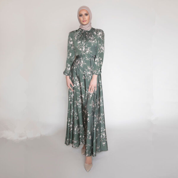 Dubai Elegant Satin Oversized Dress - Image 5